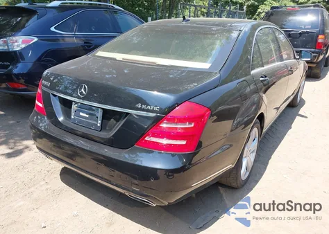 2012 Mercedes-Benz S 550 4Matic z USA, uszkodzony, nr VIN WDDNG9EB5CA429252